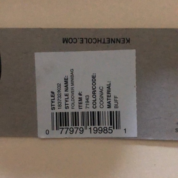 Kenneth Cole reaction mini crossbody - Picture 9 of 9